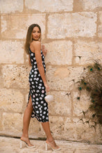 Load image into Gallery viewer, Lorenzo Dress in Mono Daisy