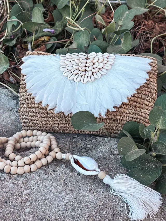 Boho Seashell outlets Clutch